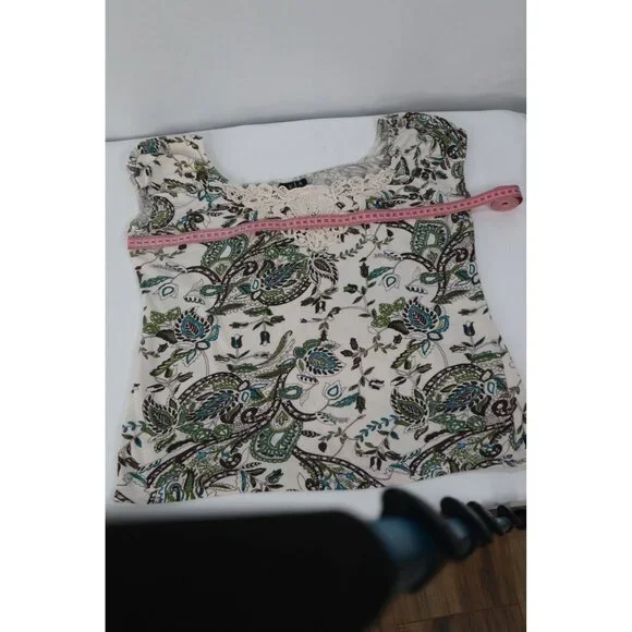 JKLA California Women's Floral Print‎ Lace Trim Top Medium White & Green - Picture 7 of 8